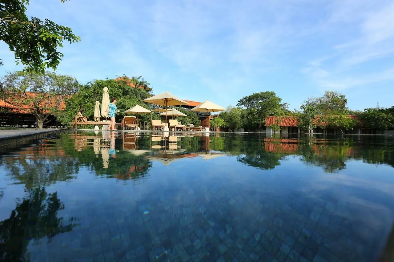 Sigiriya Jungles Hotel Resort