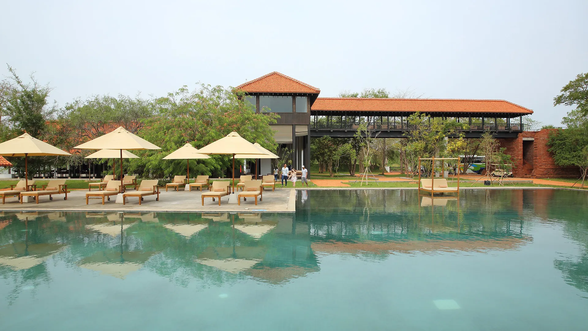 Sigiriya Jungles Hotel